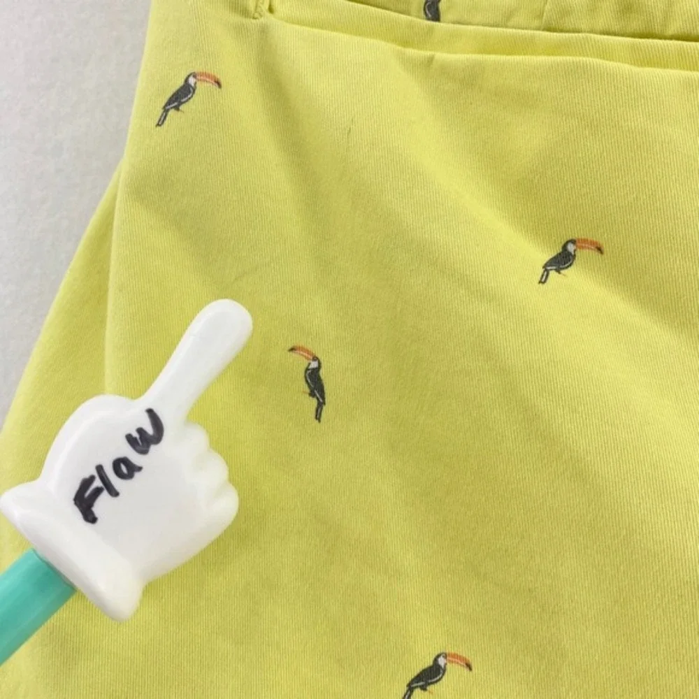 St John's Bay Temp i.lex Shorts Toucan Print Casual Stretch Yellow Men's Size 42
